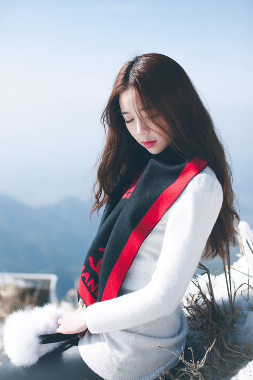 雷火电竞简介-聚光灯外的完美，当金玟哉的沉默艺术遇上摩洛哥的致命一击